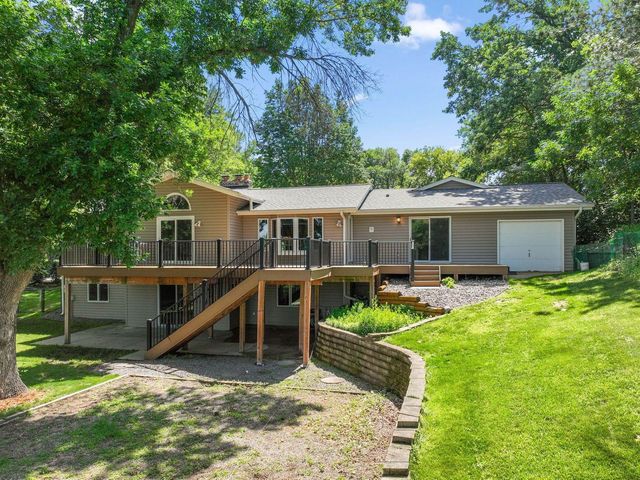 15700 Logarto Lane, Burnsville, MN 55306