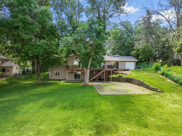 15700 Logarto Lane, Burnsville, MN 55306