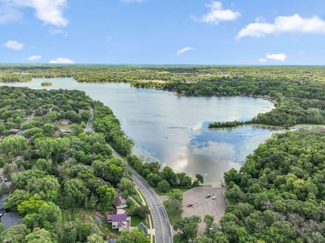15700 Logarto Lane, Burnsville, MN 55306