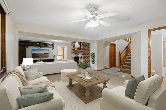 15700 Logarto Lane, Burnsville, MN 55306