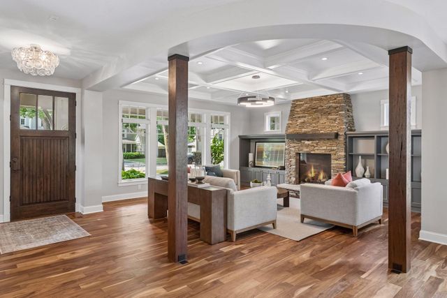 633 Park Street E, Wayzata, MN 55391