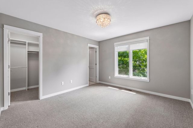 633 Park Street E, Wayzata, MN 55391