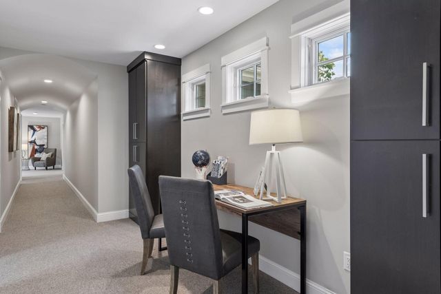 633 Park Street E, Wayzata, MN 55391
