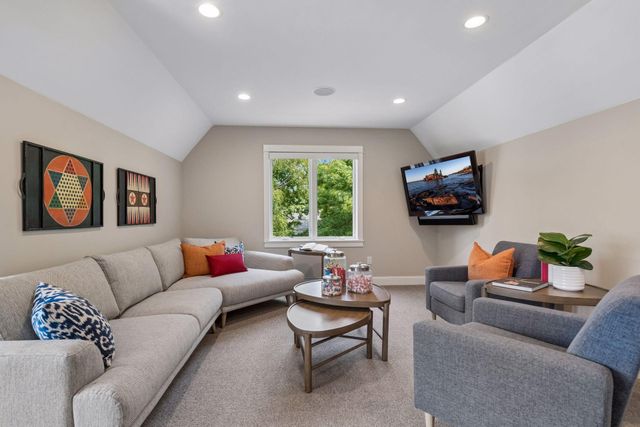 633 Park Street E, Wayzata, MN 55391