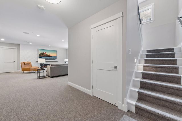 633 Park Street E, Wayzata, MN 55391