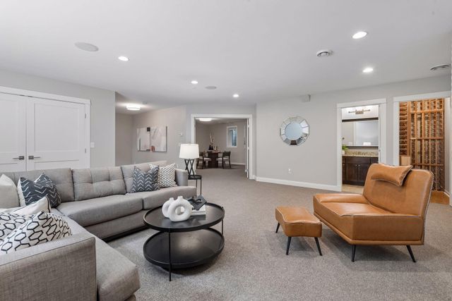 633 Park Street E, Wayzata, MN 55391