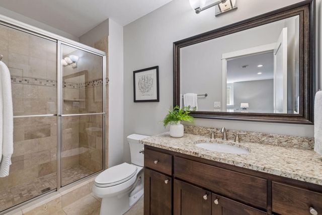 633 Park Street E, Wayzata, MN 55391