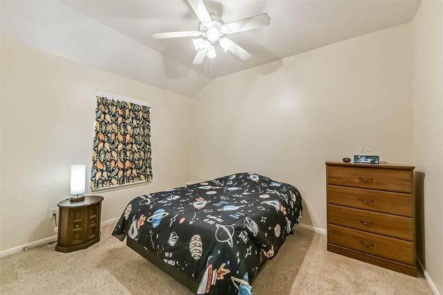 3411 Highland Point Lane, Pearland, TX 77581