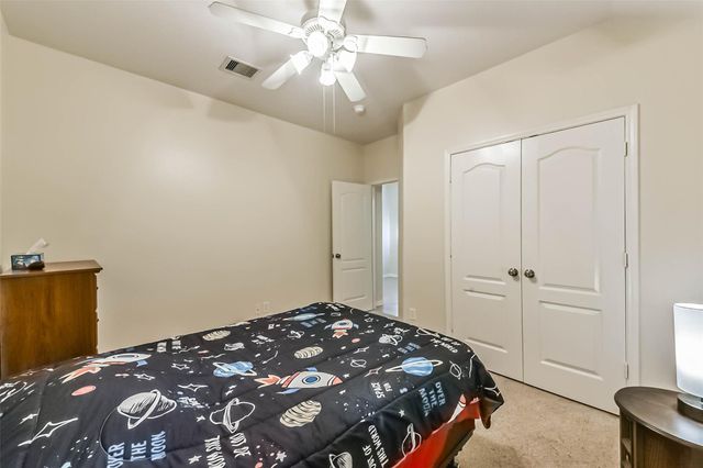 3411 Highland Point Lane, Pearland, TX 77581