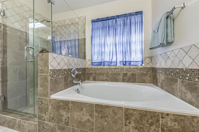 3411 Highland Point Lane, Pearland, TX 77581