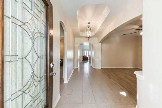 3411 Highland Point Lane, Pearland, TX 77581