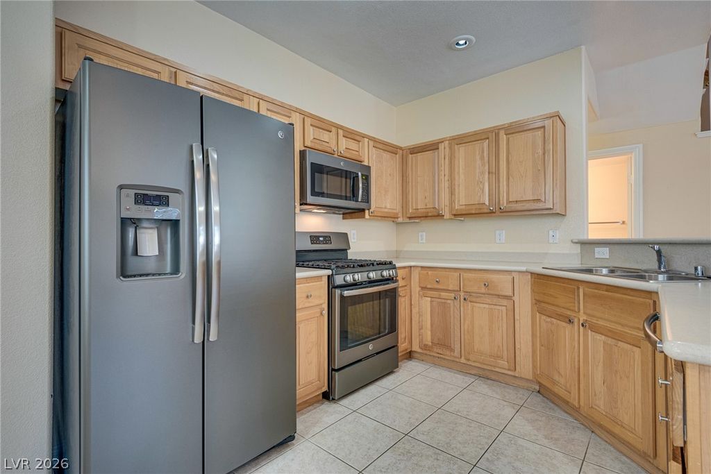 9068 Bushy Tail Avenue 102, Las Vegas, NV 89149 — photo 2