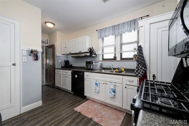 5001 Pernod Avenue, St Louis, MO 63139