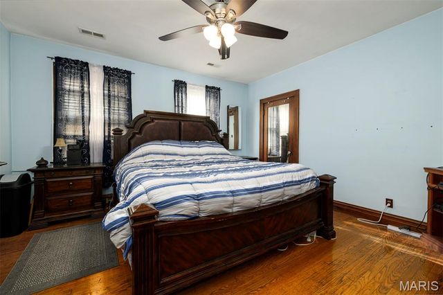 5001 Pernod Avenue, St Louis, MO 63139