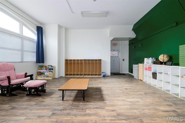 5001 Pernod Avenue, St Louis, MO 63139