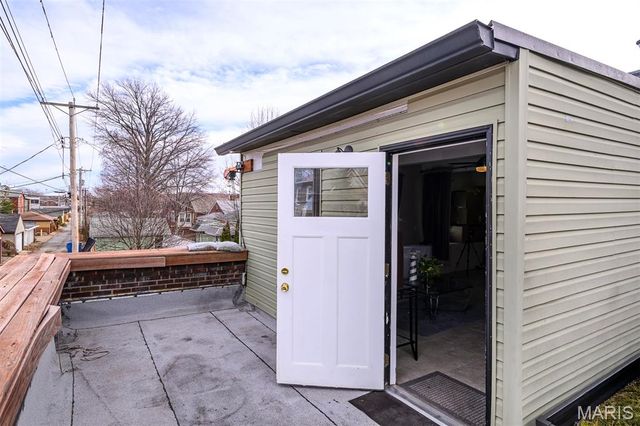 5001 Pernod Avenue, St Louis, MO 63139