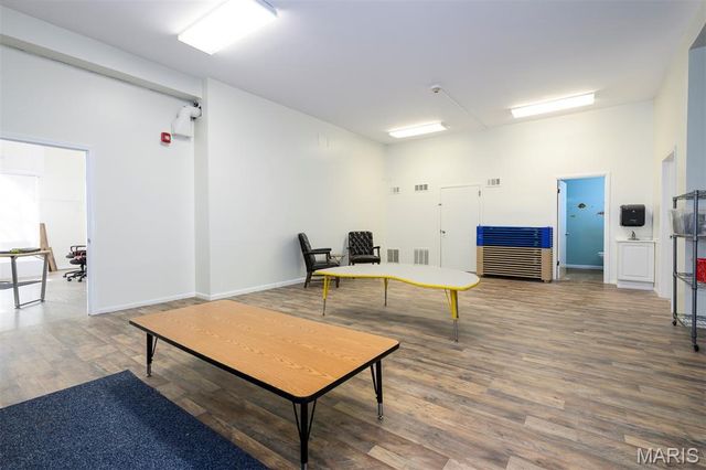 5001 Pernod Avenue, St Louis, MO 63139