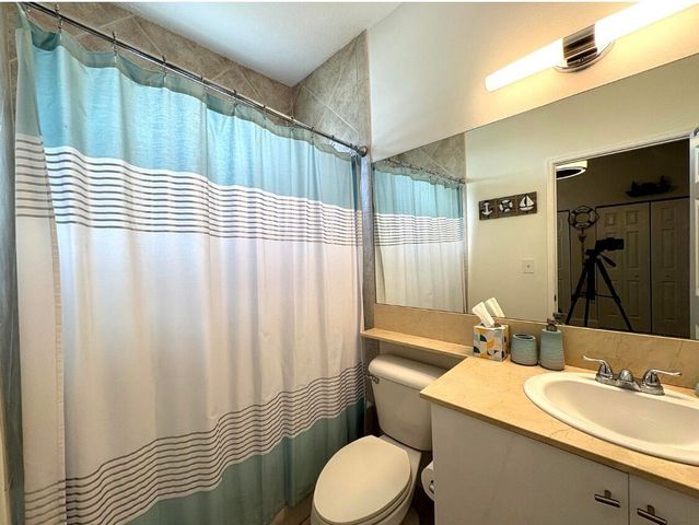 146 Moorings Drive, Lantana, FL 33462