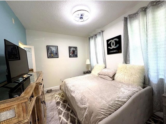 146 Moorings Drive, Lantana, FL 33462