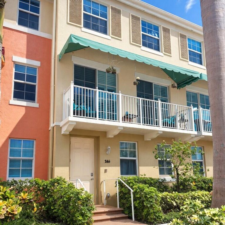 146 Moorings Drive, Lantana, FL 33462