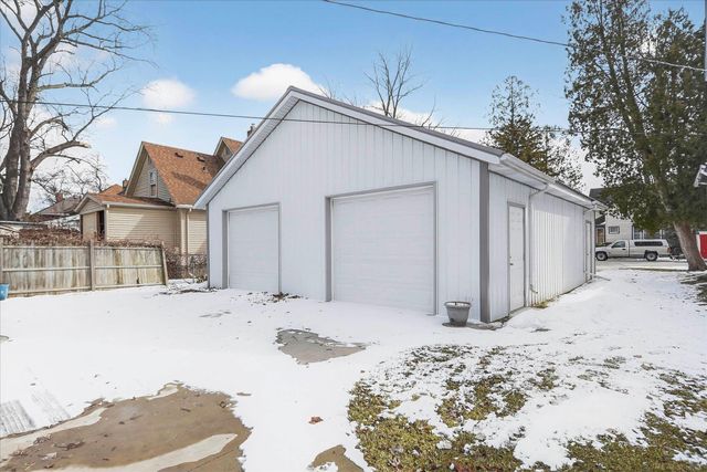 1133 Pine Street, Port Huron, MI 48060