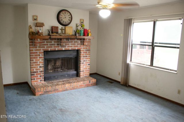 6521 Red Ash Rd, Knoxville, TN 37918