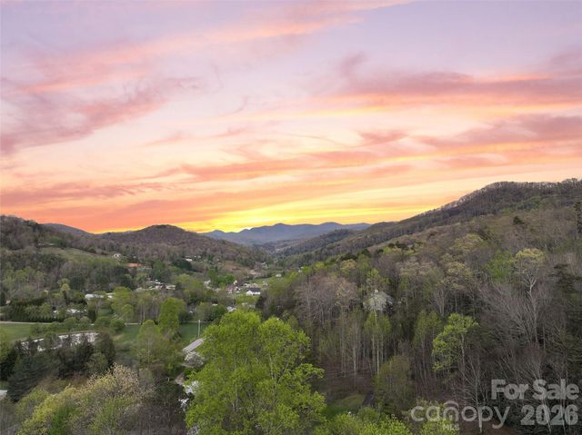 15 Kylie Grace Lane, Candler, NC 28715