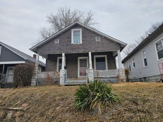 3325 7 1/2 Avenue, Rock Island, IL 61201