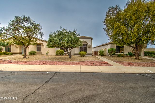 16118 W Vista N Drive, Sun City West, AZ 85375
