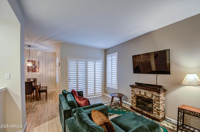 16118 W Vista N Drive, Sun City West, AZ 85375