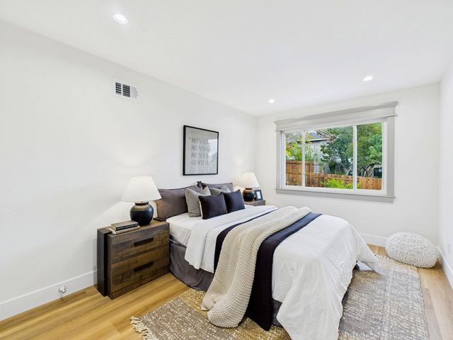 17658 Garland Ct, Castro Valley, CA 94546