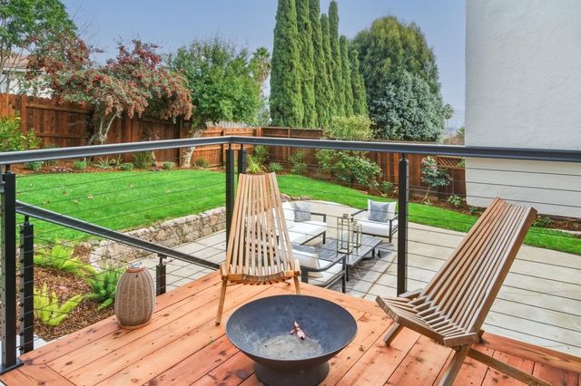 17658 Garland Ct, Castro Valley, CA 94546