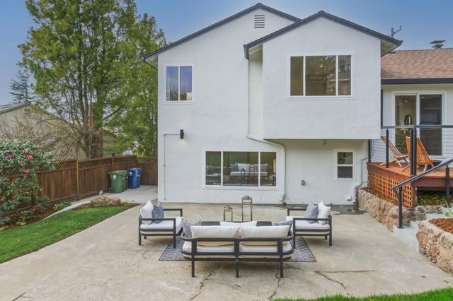 17658 Garland Ct, Castro Valley, CA 94546