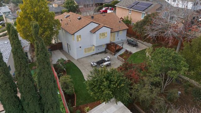 17658 Garland Ct, Castro Valley, CA 94546
