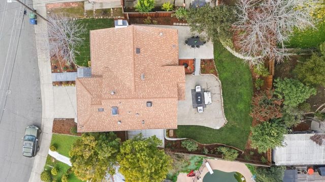 17658 Garland Ct, Castro Valley, CA 94546