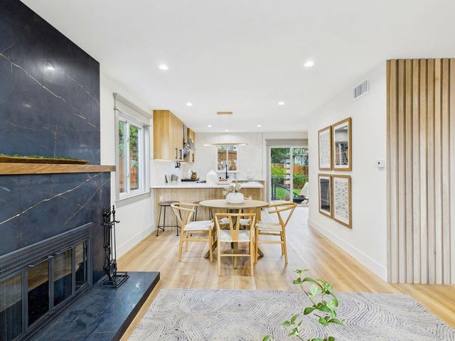 17658 Garland Ct, Castro Valley, CA 94546