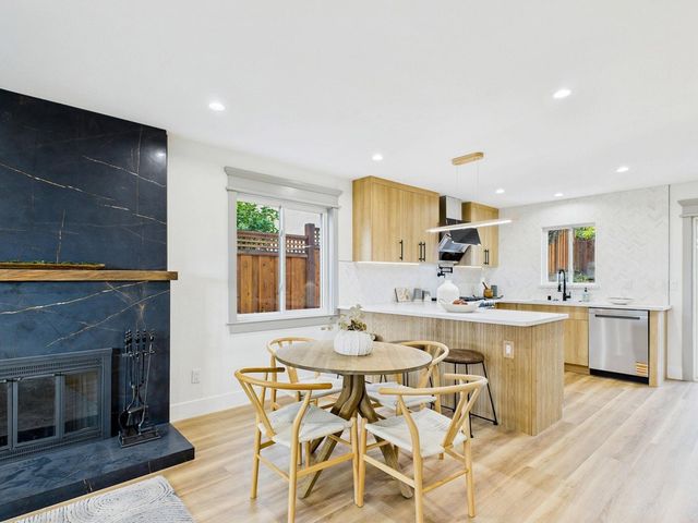 17658 Garland Ct, Castro Valley, CA 94546