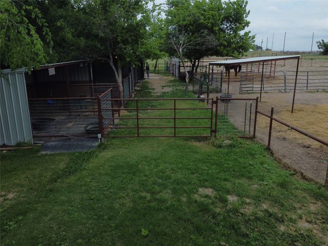 1549 County Road 180, Stephenville, TX 76401