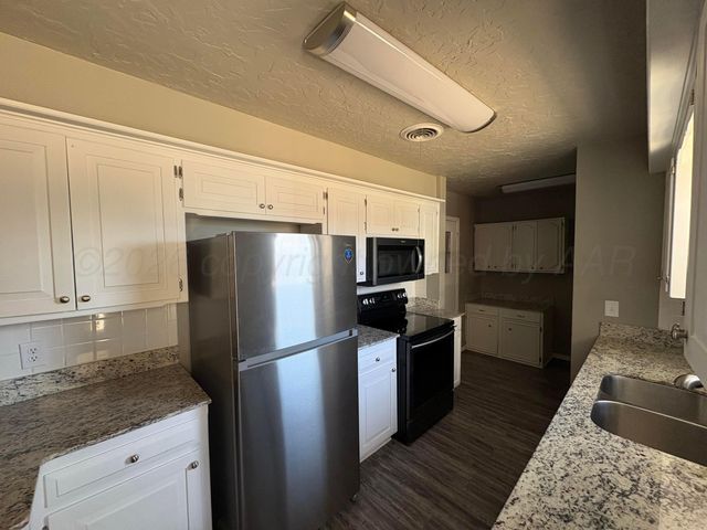 4338 Summit Circle, Amarillo, TX 79109