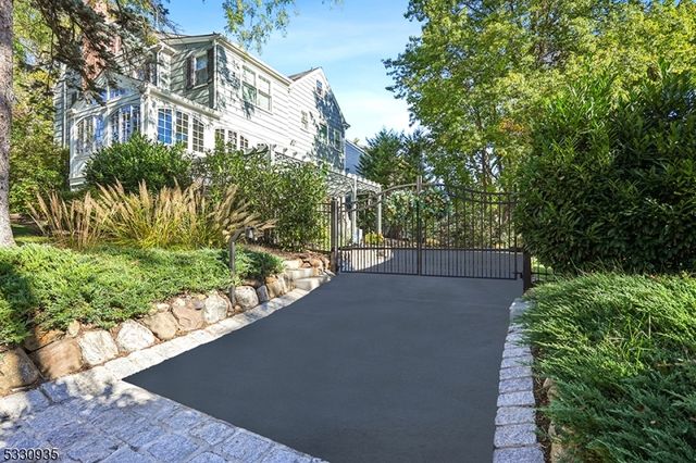 112 Wyoming Ave, Maplewood Twp., NJ 07040