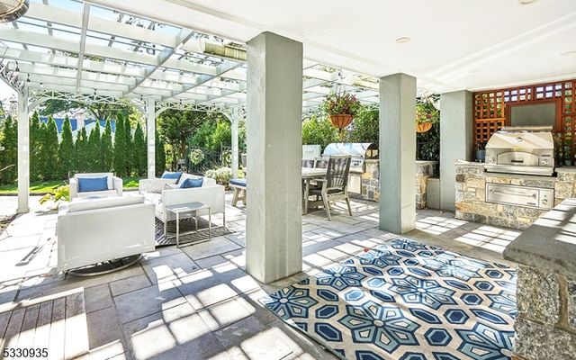 112 Wyoming Ave, Maplewood Twp., NJ 07040