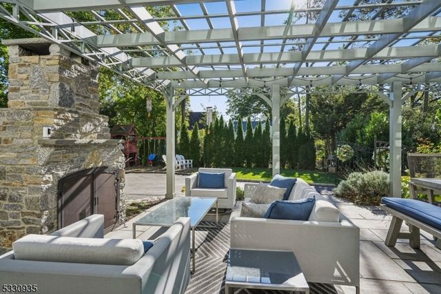 112 Wyoming Ave, Maplewood Twp., NJ 07040