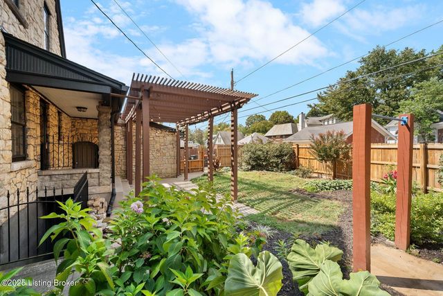 1285 Royal Ave, Louisville, KY 40204