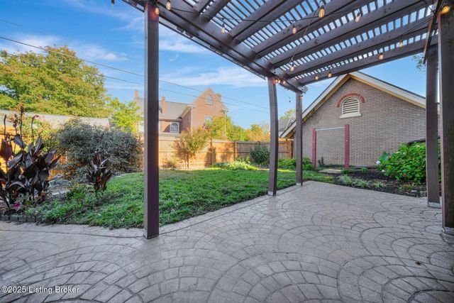 1285 Royal Ave, Louisville, KY 40204