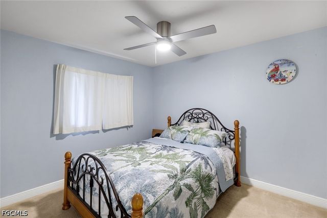 410 SW 7th CT, Cape Coral, FL 33991