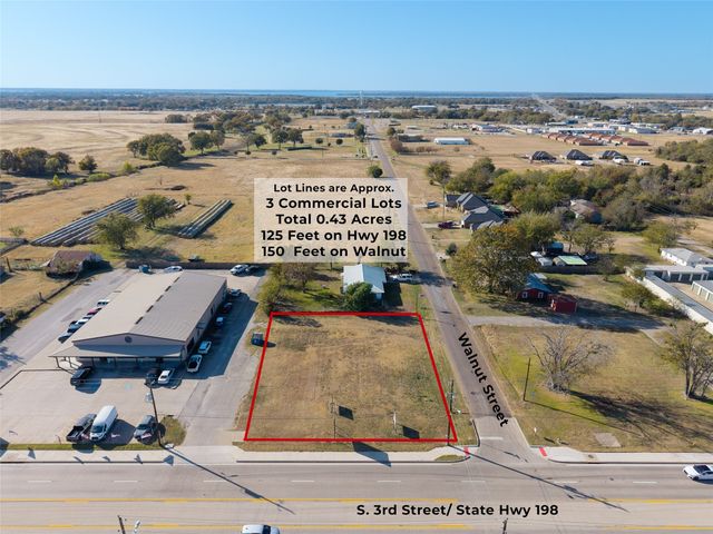 602 S 3rd Street, Mabank, TX 75147