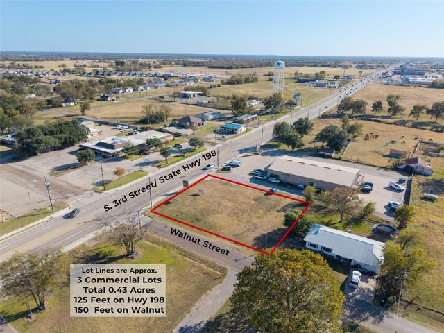 602 S 3rd Street, Mabank, TX 75147