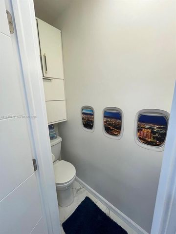 9065 Thunderbird Dr, Coral Springs, FL 33065