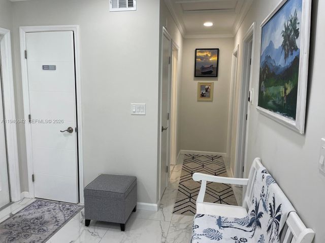 9065 Thunderbird Dr, Coral Springs, FL 33065