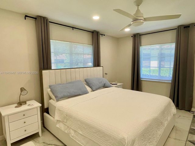 9065 Thunderbird Dr, Coral Springs, FL 33065